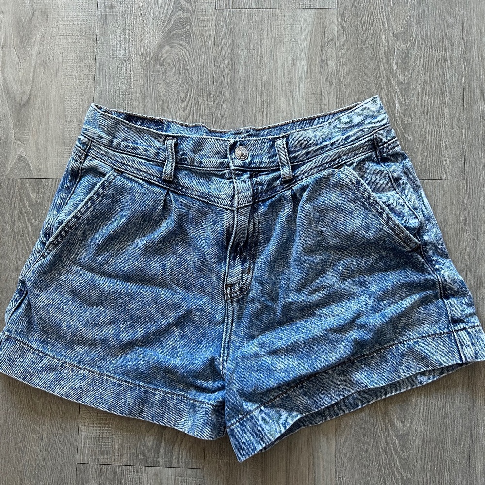 AE Denim Mom Shorts Size 8